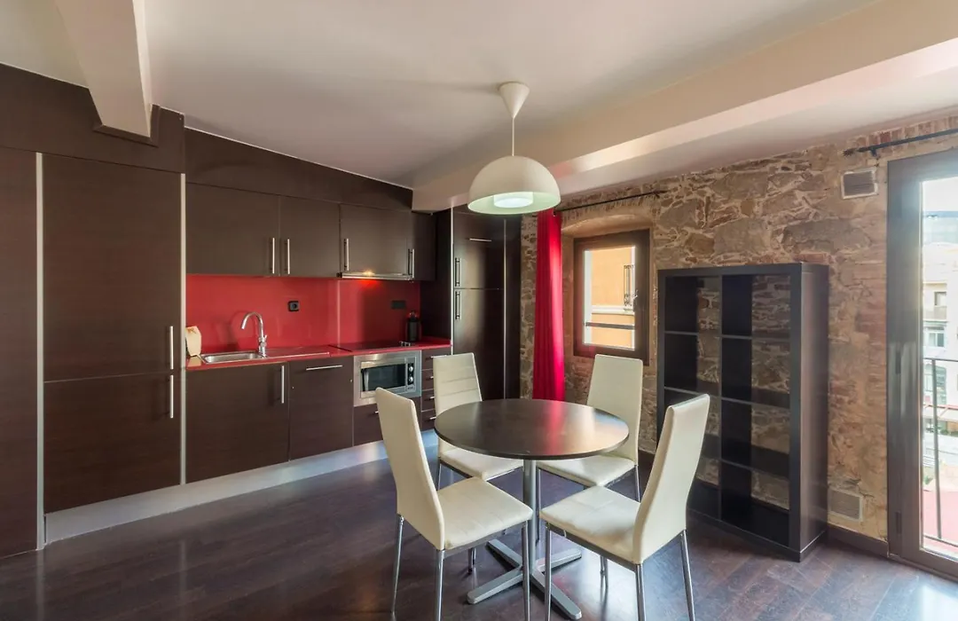 Barnapartments Raval-1